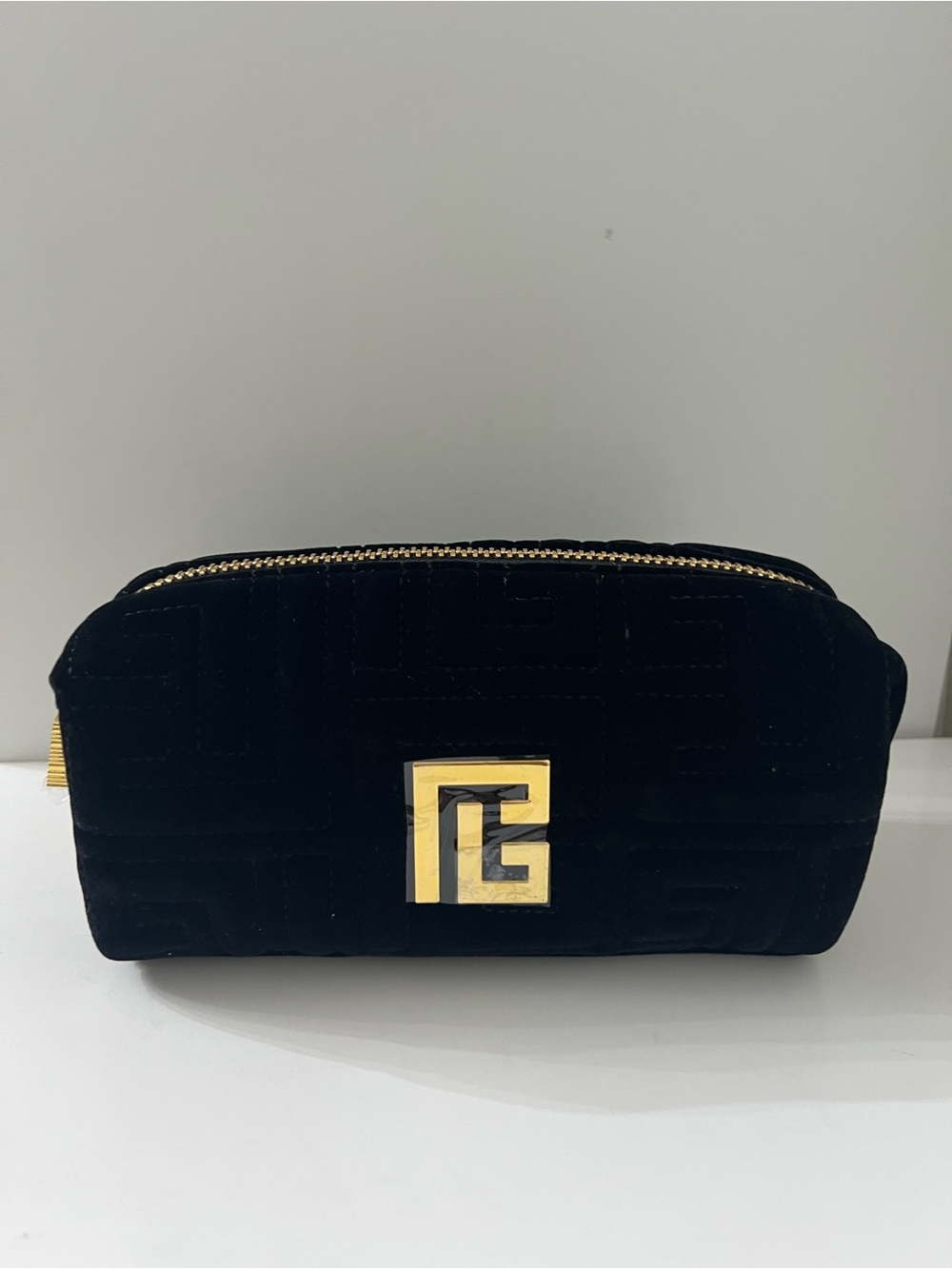 Balmain Black Quilted Velvet Cosmetic Pouch with Gold Hardware - Picture 8 of 10